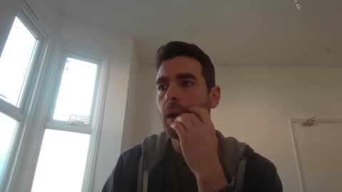 Snapshot of frenchbdmaninlondon chatting on 21, 4, 2026 Horny Paul online show from 21, 4, 2026