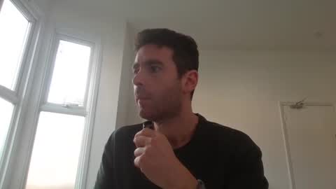 Snapshot of frenchbdmaninlondon chatting on 26, 4, 2026 Horny Paul online show from 26, 4, 2026