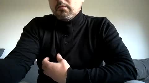 Snapshot of frenchhard0000 chatting on 7, 12, 2024 Horny french hard online show from 7, 12, 2024