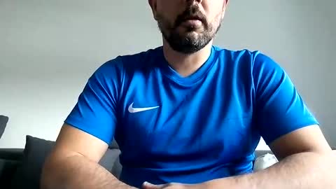 Snapshot of frenchhard0000 chatting on 23, 12, 2024 Horny french hard online show from 23, 12, 2024