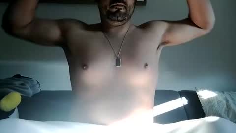 Snapshot of frenchhard0000 chatting on 6, 3, 2025 Horny french hard online show from 6, 3, 2025