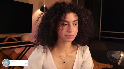 Snapshot of fresatanica chatting on 8, 2, 2025 Vale online show from 8, 2, 2025