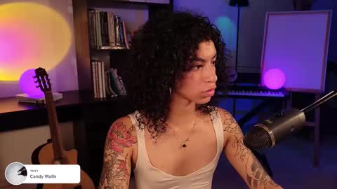 Snapshot of fresatanica chatting on 11, 9, 2025 Vale online show from 11, 9, 2025