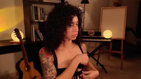 Snapshot of fresatanica chatting on 22, 9, 2025 Vale online show from 22, 9, 2025