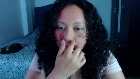 Snapshot of freud_x_louise1 chatting on 9, 8, 2026 Louise online show from 9, 8, 2026