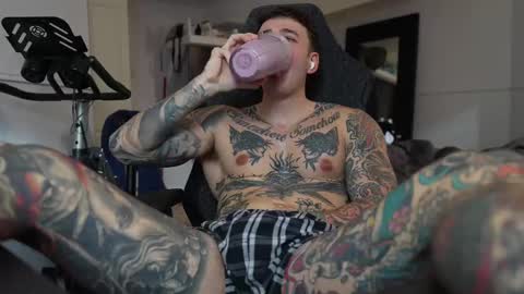 Snapshot of frewfun chatting on 11, 3, 2025 cameron online show from 11, 3, 2025