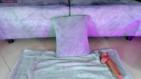 aura online show from 8, 11, 2025