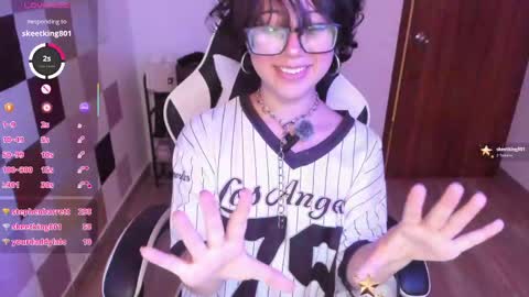 frida_lassi_ online show from 18, 4, 2026