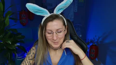 Snapshot of fridatander chatting on 31, 12, 2024 Frida Tander online show from 31, 12, 2024