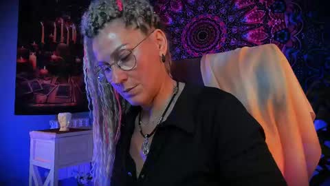 Frida Tander online show from 5, 6, 2026