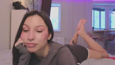 Snapshot of friend_foryou chatting on 21, 12, 2024 Lina online show from 21, 12, 2024