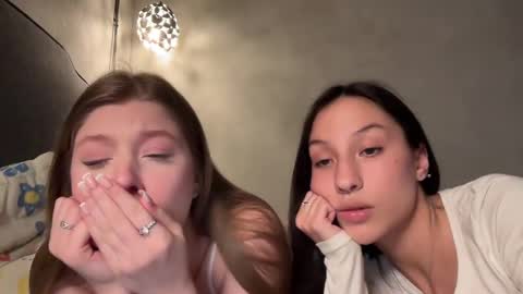 Snapshot of friend_foryou chatting on 21, 2, 2025 Lina online show from 21, 2, 2025