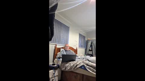 friendlydave528793 online show from 16, 12, 2025