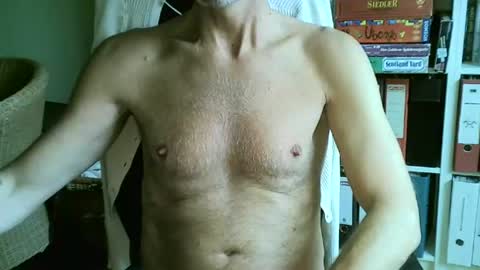 Snapshot of frisco69 chatting on 12, 6, 2026 frisco69 online show from 12, 6, 2026