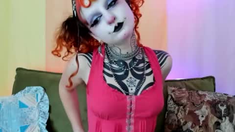 Snapshot of friskyflowers chatting on 19, 4, 2026 cherry online show from 19, 4, 2026