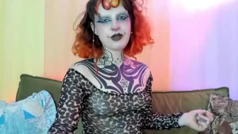 Snapshot of friskyflowers chatting on 28, 4, 2026 cherry online show from 28, 4, 2026