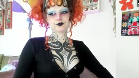 Snapshot of friskyflowers chatting on 29, 5, 2026 cherry online show from 29, 5, 2026