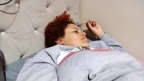 Frizzy girl online show from 2, 11, 2025