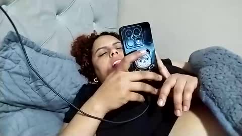 Frizzy girl online show from 10, 11, 2025