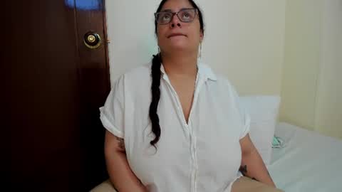Snapshot of fromheaven_ chatting on 8, 7, 2026 Lucy online show from 8, 7, 2026