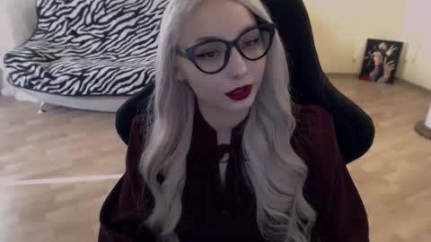 Snapshot of fromsun_forsoul chatting on 16, 9, 2025 Lilith online show from 16, 9, 2025