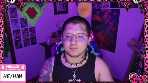 Snapshot of ftmbiggestclit chatting on 15, 4, 2026 Kevin online show from 15, 4, 2026