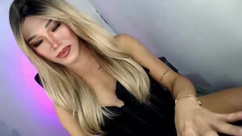 Snapshot of fuckerjenny8 chatting on 6, 5, 2026 sweetyJENNY online show from 6, 5, 2026