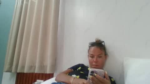 La online show from 8, 4, 2026