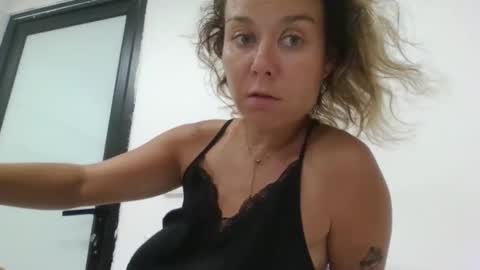 Snapshot of fuckhard4you chatting on 2, 5, 2026 La online show from 2, 5, 2026