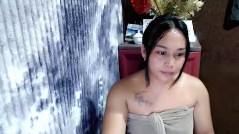 Snapshot of fucking_crystal chatting on 12, 5, 2026 ITS ME CRYSTAL online show from 12, 5, 2026