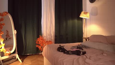 Snapshot of fuckingtoy_ chatting on 17, 10, 2025 Eva         all my links   online show from 17, 10, 2025