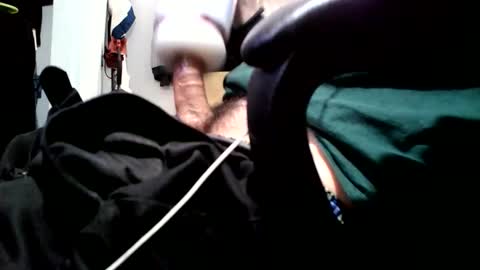Snapshot of fuckmeallday1975 chatting on 21, 5, 2026 fuckmeallday1975 online show from 21, 5, 2026