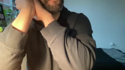 Muscle Bear Jock in Training online show from 21, 5, 2026