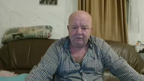 fullballs6 online show from 26, 11, 2025