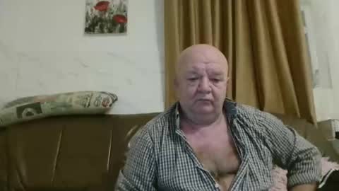 Snapshot of fullballs6 chatting on 3, 2, 2026 fullballs6 online show from 3, 2, 2026