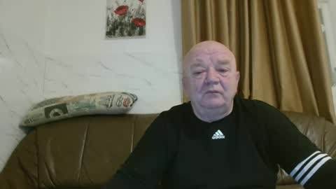 Snapshot of fullballs6 chatting on 4, 2, 2026 fullballs6 online show from 4, 2, 2026