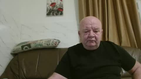 Snapshot of fullballs6 chatting on 5, 2, 2026 fullballs6 online show from 5, 2, 2026