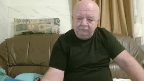 Snapshot of fullballs6 chatting on 6, 2, 2026 fullballs6 online show from 6, 2, 2026