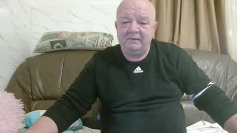 Snapshot of fullballs6 chatting on 9, 2, 2026 fullballs6 online show from 9, 2, 2026