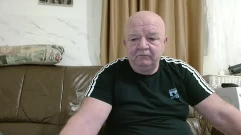 Snapshot of fullballs6 chatting on 15, 2, 2026 fullballs6 online show from 15, 2, 2026