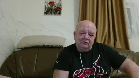 Snapshot of fullballs6 chatting on 1, 3, 2026 fullballs6 online show from 1, 3, 2026