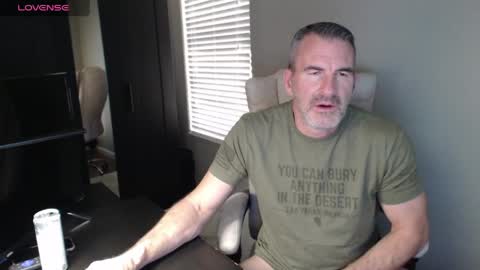 Snapshot of funfitmalelv2 chatting on 6, 5, 2026 funfitmalelv2 online show from 6, 5, 2026
