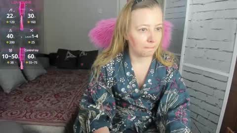 Snapshot of funny_bunny4 chatting on 9, 3, 2025 funny_bunny4 online show from 9, 3, 2025