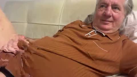 funnyhans online show from 17, 5, 2026