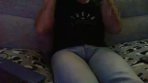 Snapshot of funslimguy chatting on 19, 10, 2025 Funslimguy online show from 19, 10, 2025