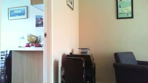 Snapshot of funslimguy chatting on 27, 10, 2025 Funslimguy online show from 27, 10, 2025