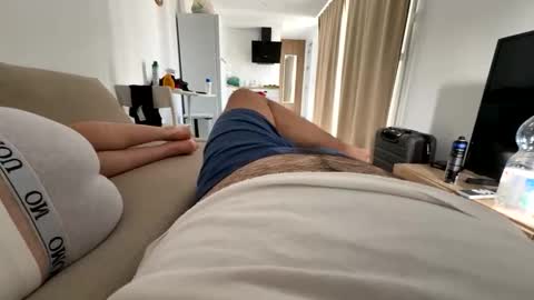 Snapshot of fuzitzu2 chatting on 21, 9, 2025 fuzitzu2 online show from 21, 9, 2025