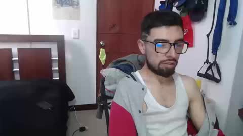 Snapshot of fvckhorneyguy chatting on 9, 9, 2025 andrew online show from 9, 9, 2025