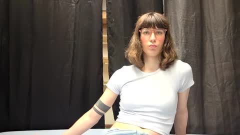 Snapshot of g21b chatting on 28, 6, 2026 g21b online show from 28, 6, 2026