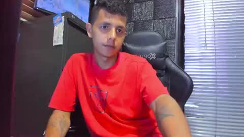 Snapshot of g_lincoln chatting on 14, 7, 2026 g_lincoln online show from 14, 7, 2026